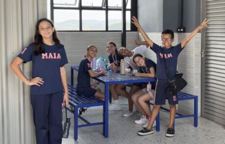 Alunos do Colégio Maia confraternizando